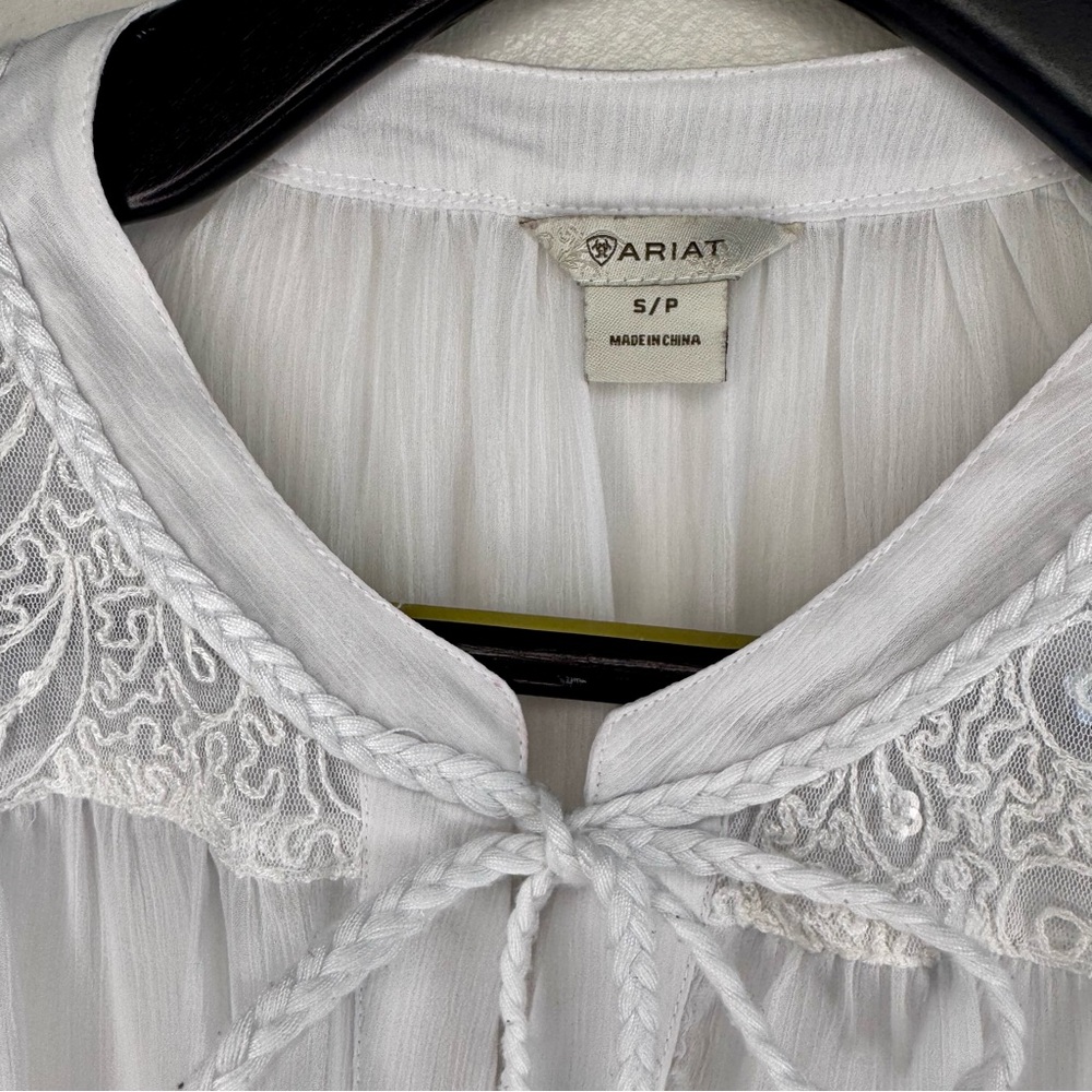 Ariat White Sheer Lace with Braided Tie at V-Neck Lace Detail SZ S - Picture 7 of 15